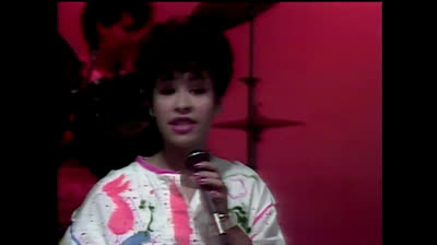 Selena Quintanilla - Dame Un Beso (Domingo Show 1986)