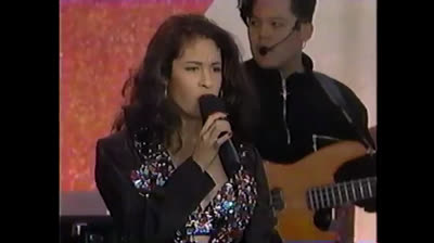 Selena Quintanilla - Que Creias (En vivo desde Disneyland 1992)