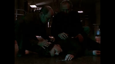 Jarod il Camaleonte 03x14 Tra la vita e la morte